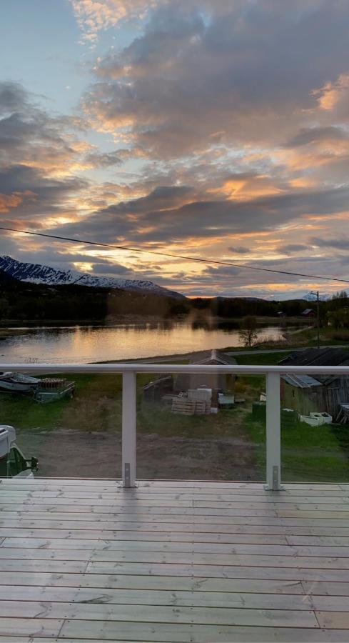 Villa In The Heart Of The Lyngen Alps, Holmen I Lyngen Lyngseidet Exterior foto